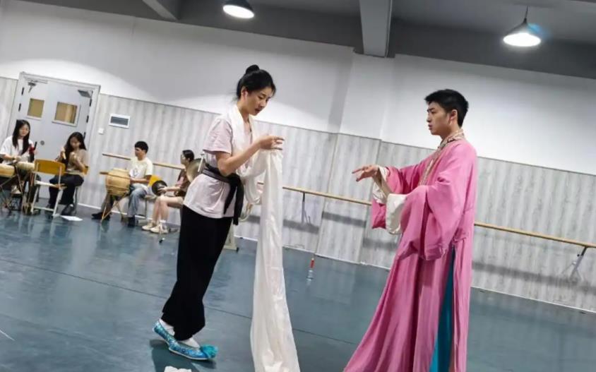 从零起步到摘“小梅花”!中职女生在川剧中找到最美的自己