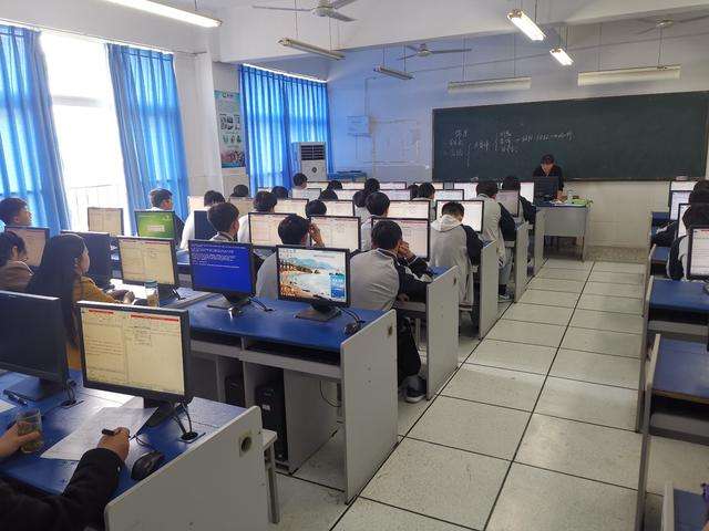 ����ְ�о�����Ϣרҵ�����ֻ