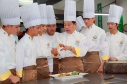 �в������Ӫ����ʳרҵ
