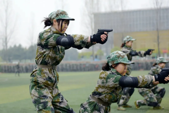 ����ѵ��